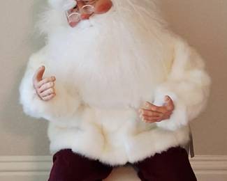 Kansas City Santa artist Jim Scarpino. Real fur.