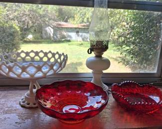 Milk glass and amberina