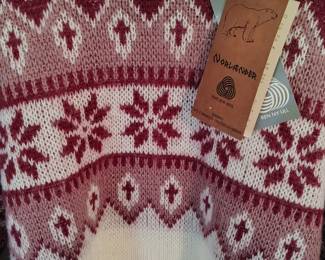 New high end Norflender sweater 