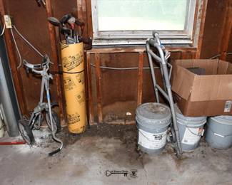 587Garage
