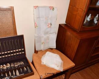 058Dining Room