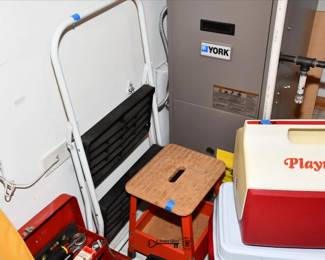 700Laundry Room