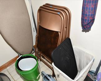 677Laundry Room