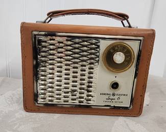 VINTAGE RADIO