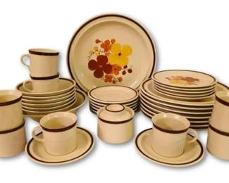 1970s JI Stonecrest Tropicana Floral Stoneware Dish Set by Andre Ponche
