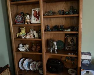 Figurines and decorative plates