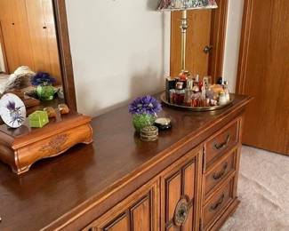 dresser