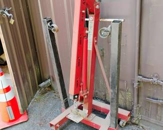 Engine hoist