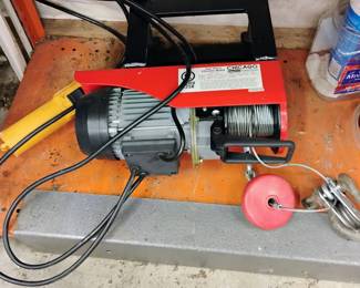 Chicago electric hoist