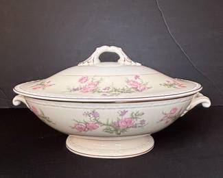 Homer Laughlin Eggshell Georgian Casserole Dish