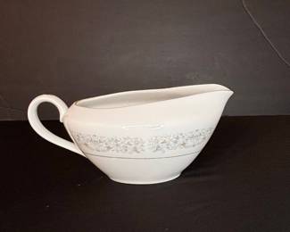 Crest Wood Empress Gravy Boat
