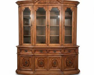 Bernhardt Hibriten China Cabinet