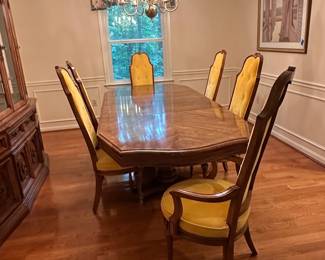Bernhardt Hibriten Dining Room Table and 6 Chairs