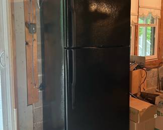 Top-Freezer Refrigerator