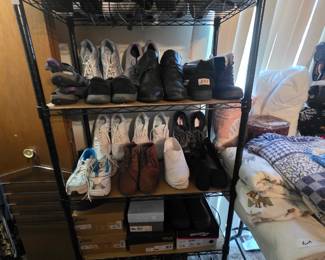 Bedroom - full picture of shoes available