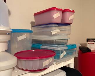 All kinds of plastic ware