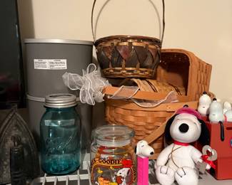 Plastic items, ball jar, baskets, more Snoopy!
