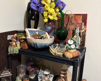 More decor, vases, & decor items