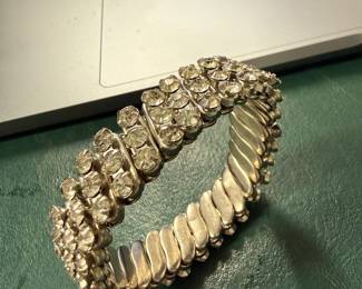 Vintage expandable rhinestone bracelet ca 1955 marked “made in Hong Kong “
