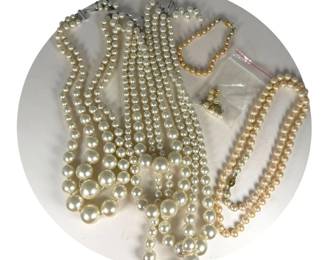 Pearl Jewelry Lot