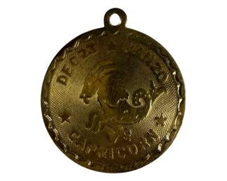 14kt Yellow Gold Capricorn Disc Charm Pendant