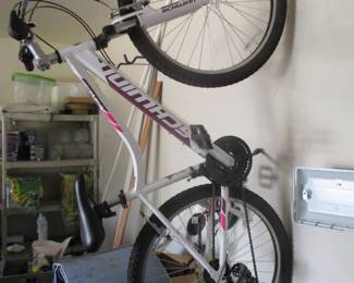 Ladies Schwinn Ranger 26" Mountain Bike