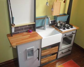 Kidkraft Farmhouse Play Kitchen