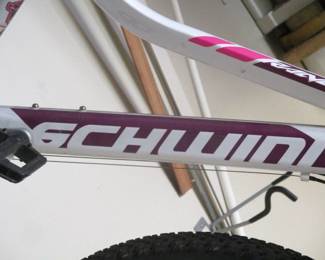 Ladies Schwinn Ranger 26" Mountain Bike