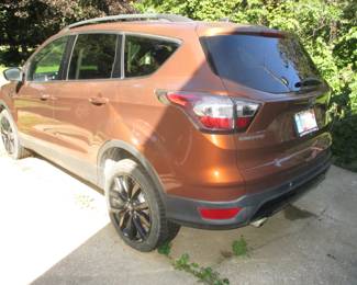 2017 Ford Escape (91,000 miles) Very Clean