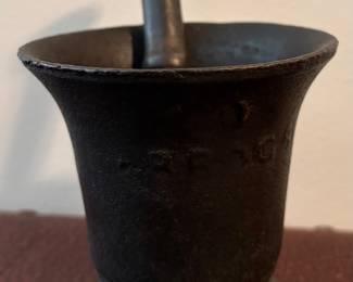 Antique (1800s?) Vtg Cast Iron Pharmacist Apothecary Druggist Mortar and Pestle