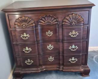 4 VintagebyDrexelScallopedMotifDresserBrassHardwareCherry