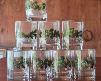 62 Setof8VintageChristmasHollyLowballGlasses