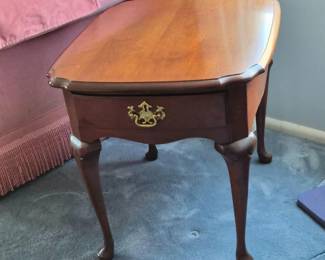 45 PennsylvaniaHouseQueenAnneSideTable