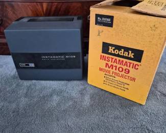 178 VintageKodakInstamaticM109MovieProjectorwithOriginalBox