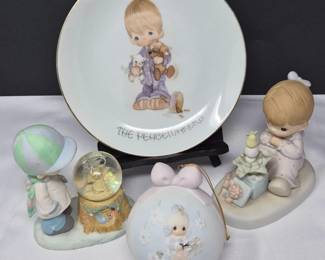 41 PreciousMomentsCollectionPlateOrnamentSnowGlobeFigurine