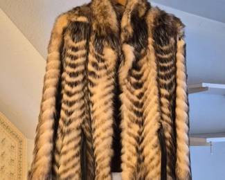 13 VintageLloydsFurJacketwithLeatherBeltSizeSM