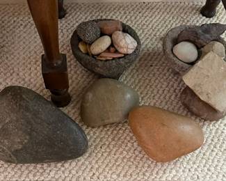 Quartz, volcanic, sediment rock pieces