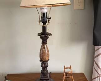 Regency Hill Cottage accent lamp