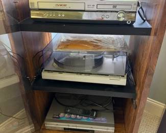 Stero cabinet, equipment separate