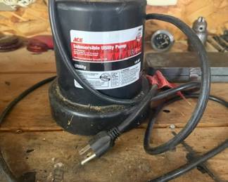 Submersible Utility Pump, 115V HP motor for 950 gallons per hour