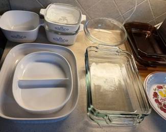 Lots of Corningware, white and bluewhite, with glass lids, Hocking cookware