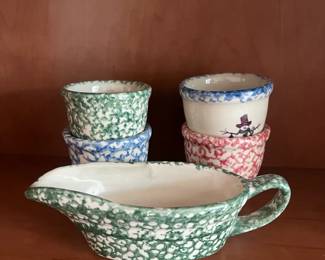 Vintage Gerald E Henn Spongeware Pottery Green, Red, Blue Gravy Boat 4 Custard Cups, Some Signed