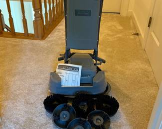 Electrolux Epic Floor Pro Shampooer Scrubber Polisher w Manual Brushes