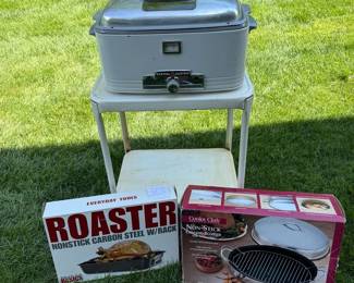 Vintage GE Electric Roaster Oven Mid Century Retro Kitchen Roasting Pans
