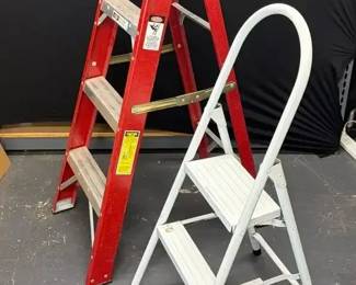 Werner 4ft Ladder Stapleton Corp. Step Stool