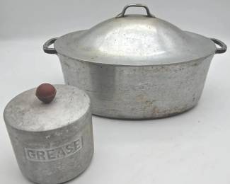 Super Maid Cookware Oval Roaster and Turner Specialty Grease Can
