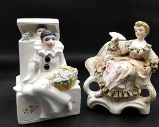 Vintage 1981 Schmid Pierrot Love Harlequin music box, Manufactured In Japan, Tilso Ceramic 2pc