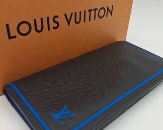 002 Louis Vuitton Portefuille Brazza Long Wallet Taiga Black WBlue Trim