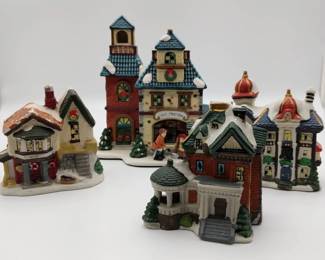 Miniature Holiday Collectible Classic Ceramic Or Porcelain Christmas Village 4Pc