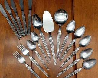 Vintage Cardova Stainless Steal Made In Japan 17 Pc